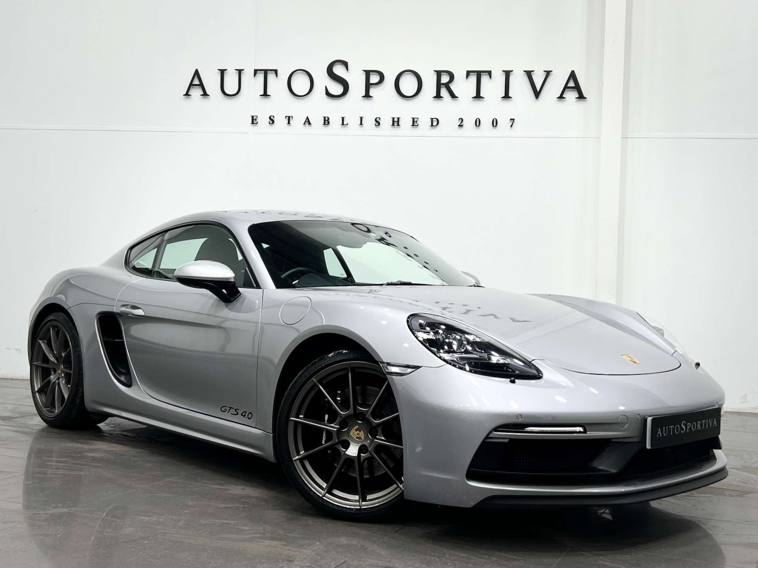 Used Porsche Other 2022 for sale - 76277549: Photo 1