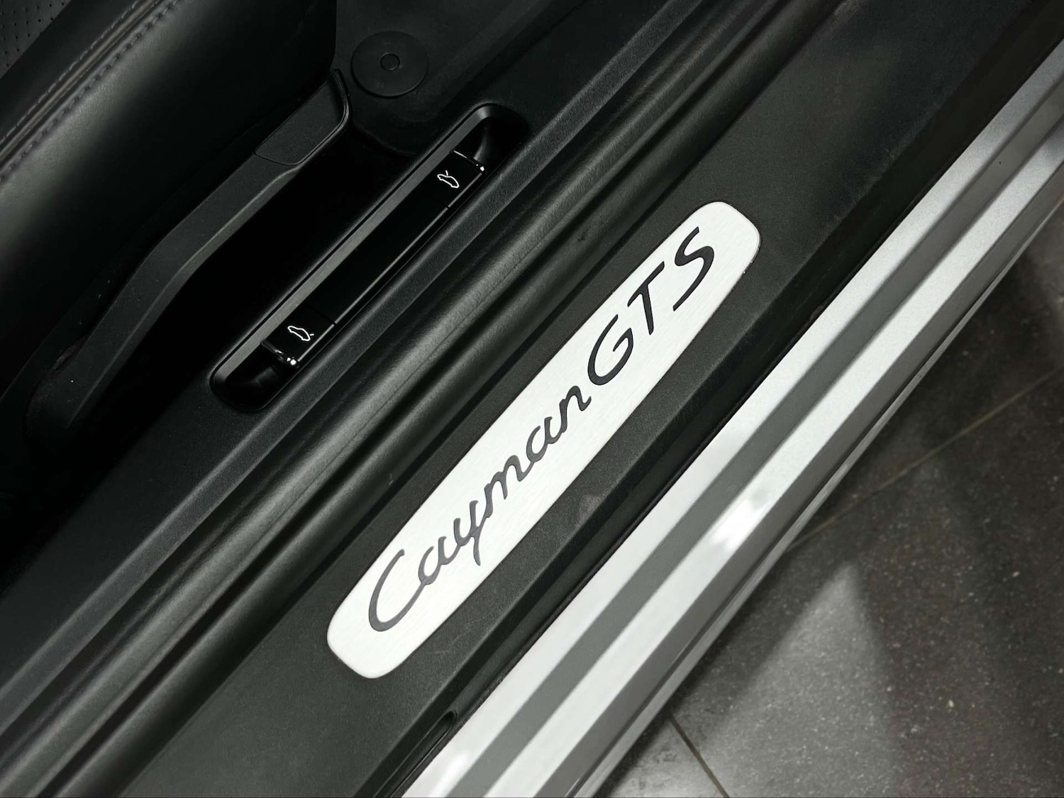 Used Porsche Other 2022 for sale - 76277549: Photo 28