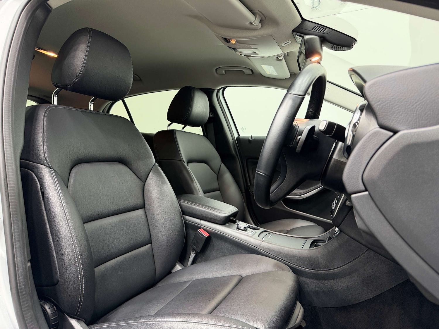 Used Mercedes-Benz GLA 2019 for sale - 77118049: Photo 2