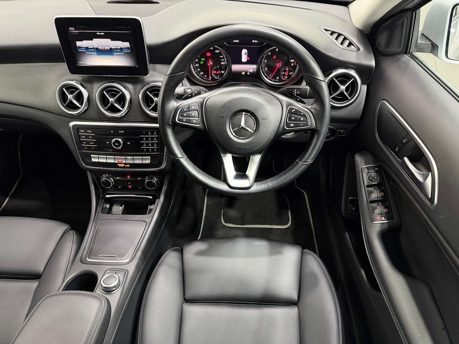 Used Mercedes-Benz GLA 2019 for sale - 77118049: Photo 23