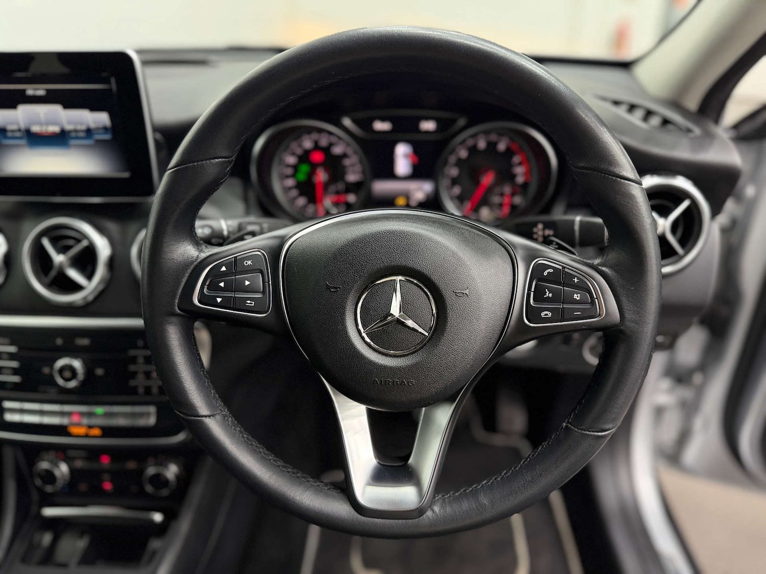 Used Mercedes-Benz GLA 2019 for sale - 77118049: Photo 24