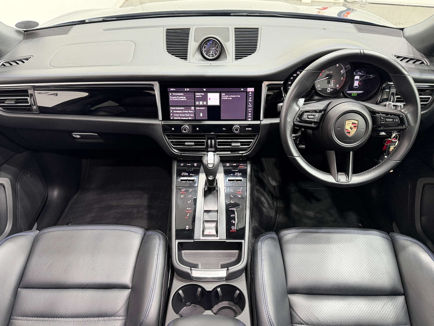 Used Porsche Macan 2023 for sale - 76354277: Photo 18