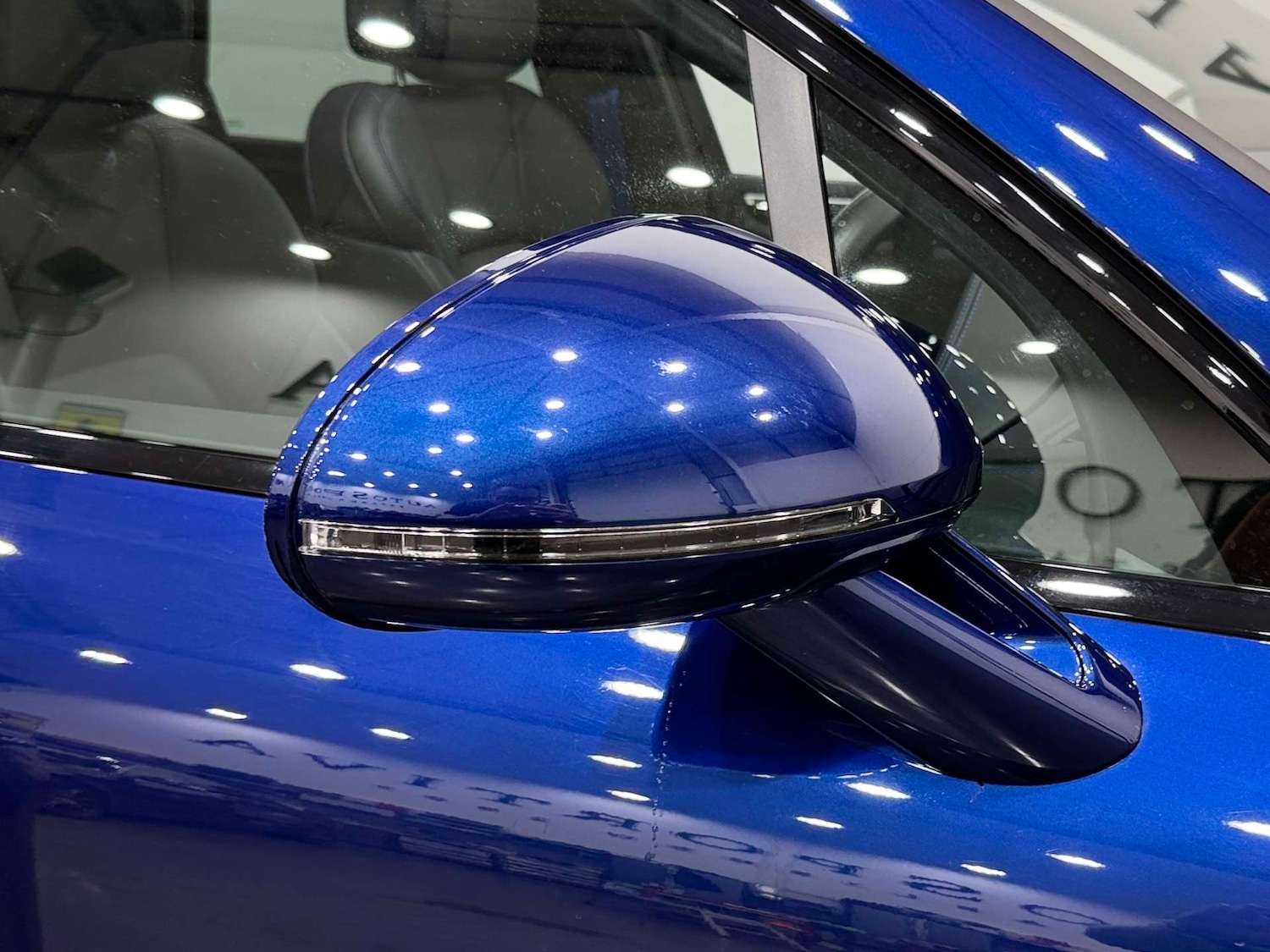 Used Porsche Macan 2023 for sale - 76354277: Photo 35