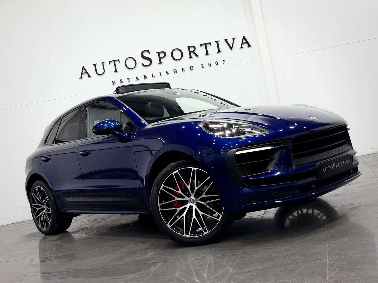 Used Porsche Macan 2023 for sale - 76354277: Photo 56
