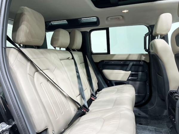 Used Land Rover Defender 2022 for sale - 76277632: Photo 19