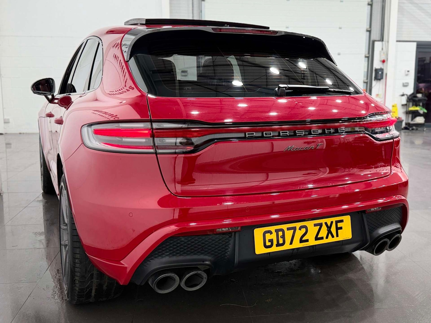 Used Porsche Macan 2022 for sale - 77833849: Photo 11