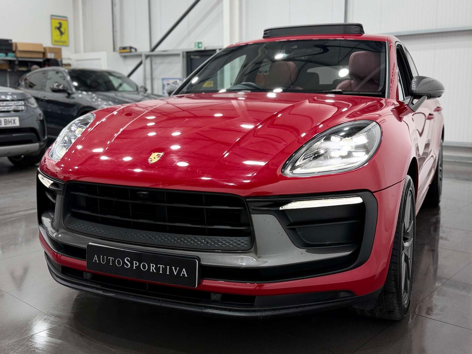 Used Porsche Macan 2022 for sale - 77833849: Photo 12