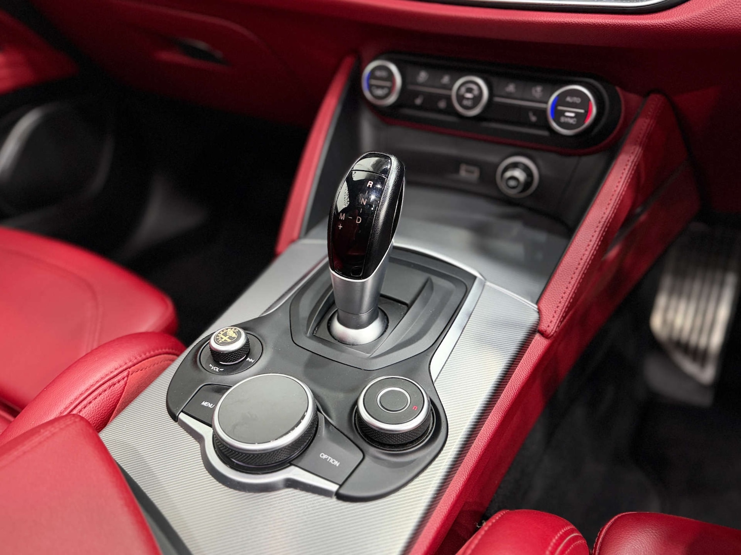 Used Alfa Romeo Stelvio 2020 for sale - 76830937: Photo 40