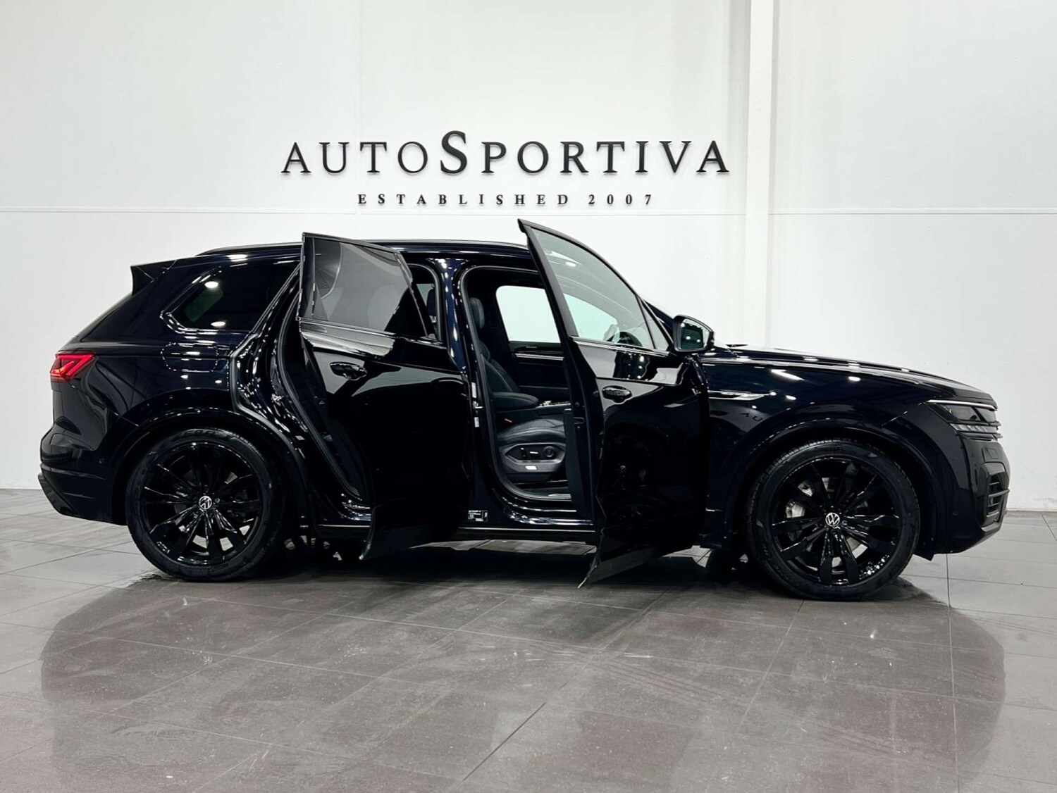 Used Volkswagen Touareg 2021 for sale - 76102725: Photo 14