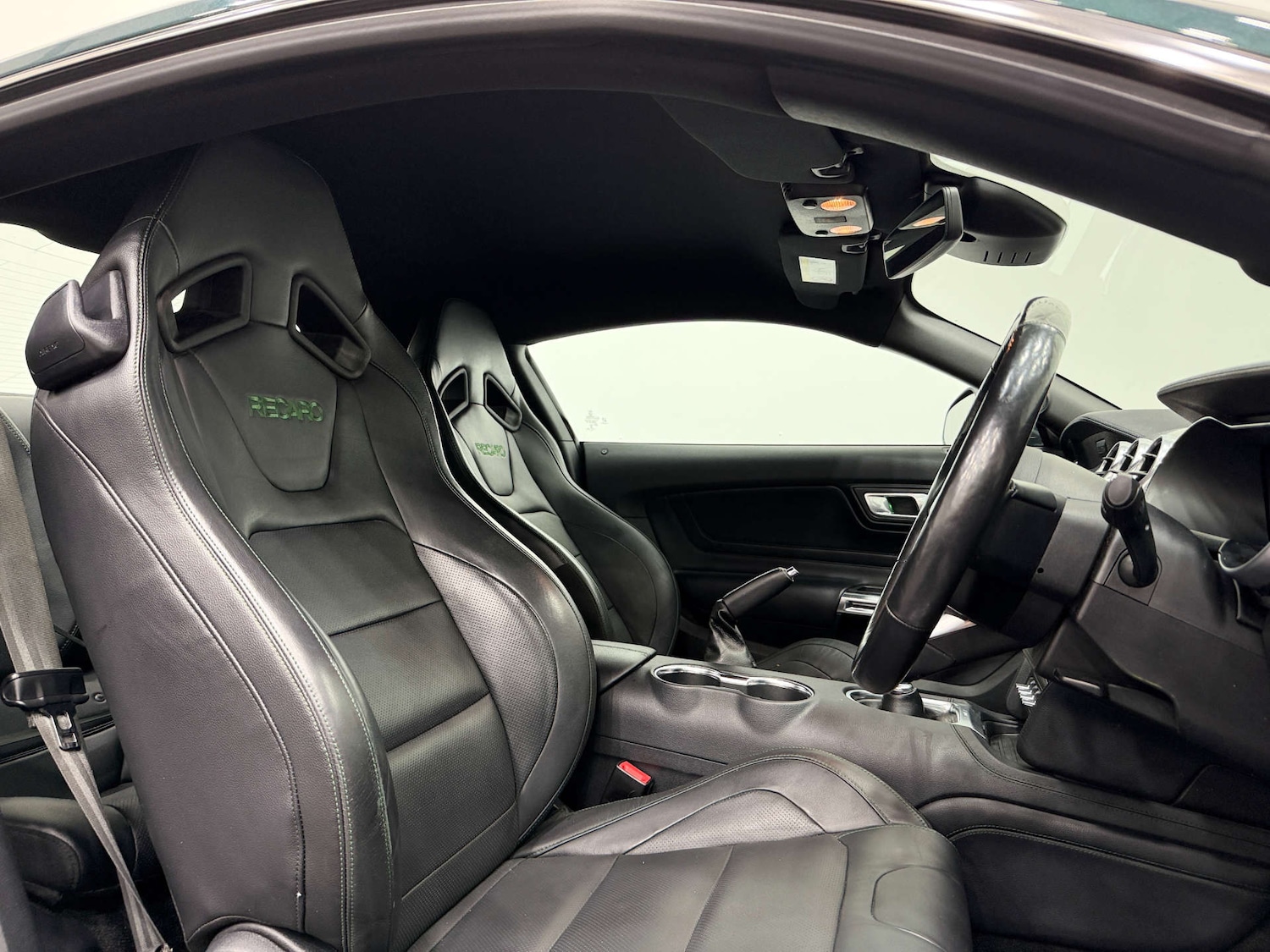 Used Ford Mustang 2020 for sale - 76404365: Photo 2