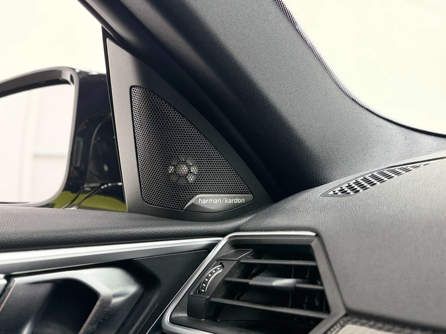 Used BMW M4 2022 for sale - 77833960: Photo 40