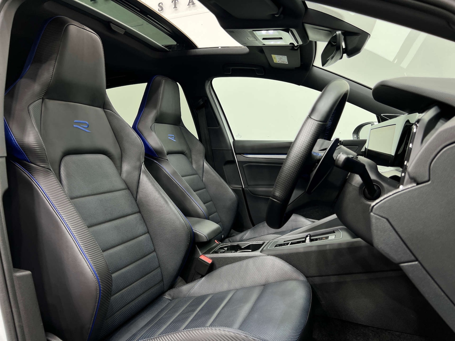 Used Volkswagen Golf 2021 for sale - 76277583: Photo 2