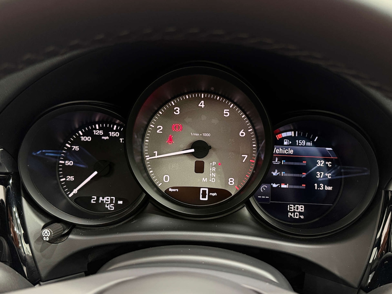 Used Porsche Macan 2023 for sale - 76567770: Photo 25