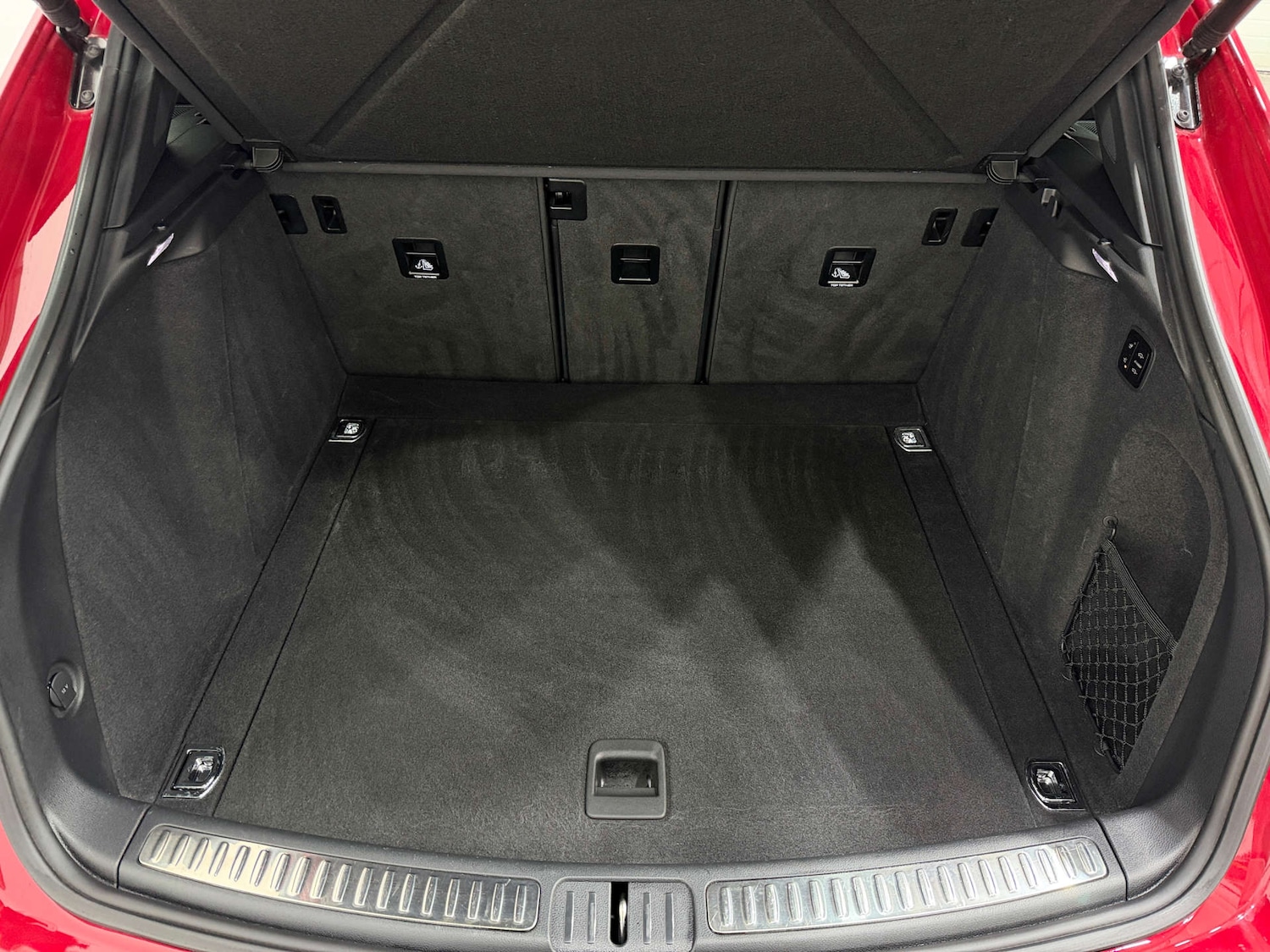 Used Porsche Macan 2023 for sale - 76567770: Photo 29