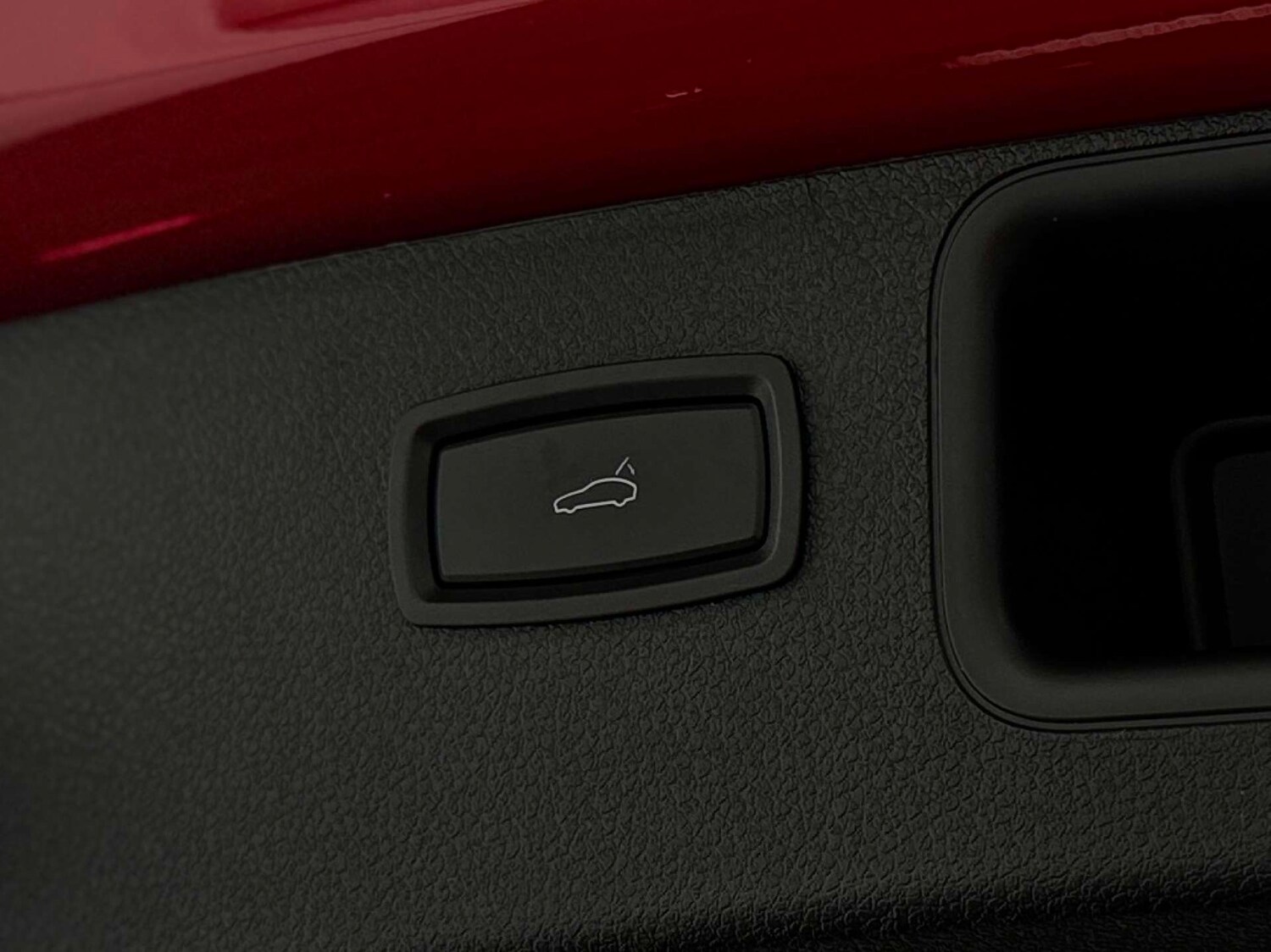 Used Porsche Macan 2023 for sale - 76567770: Photo 34