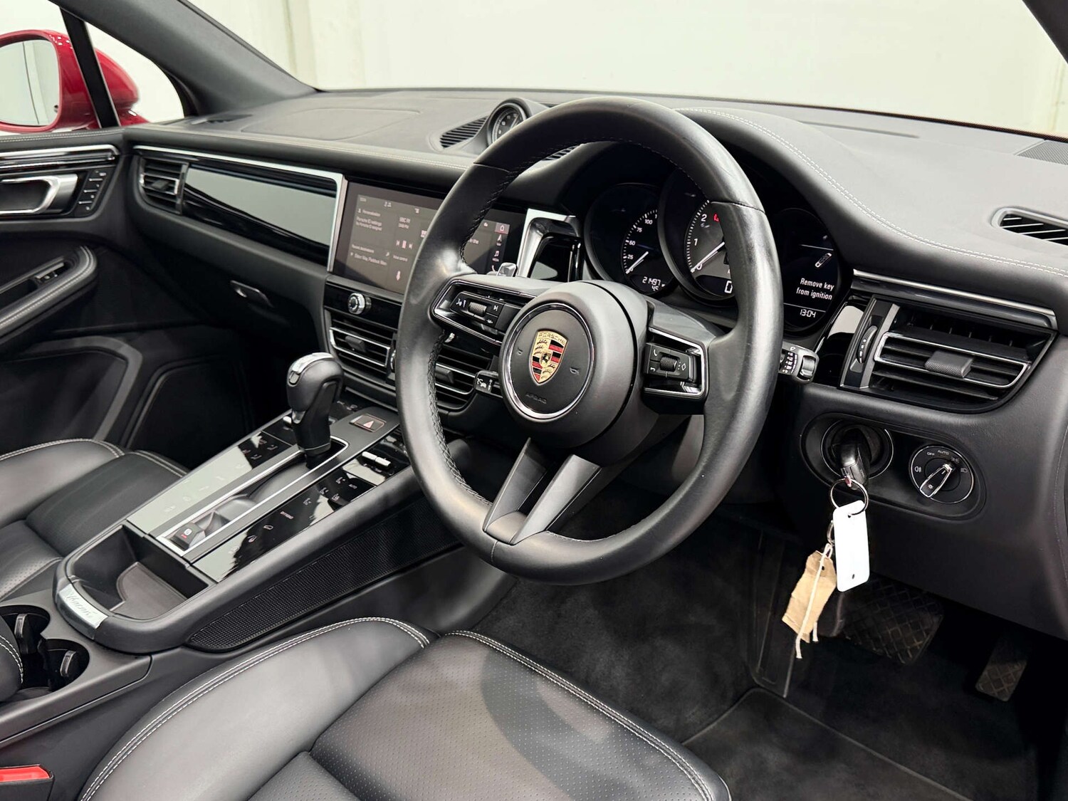 Used Porsche Macan 2023 for sale - 76567770: Photo 45