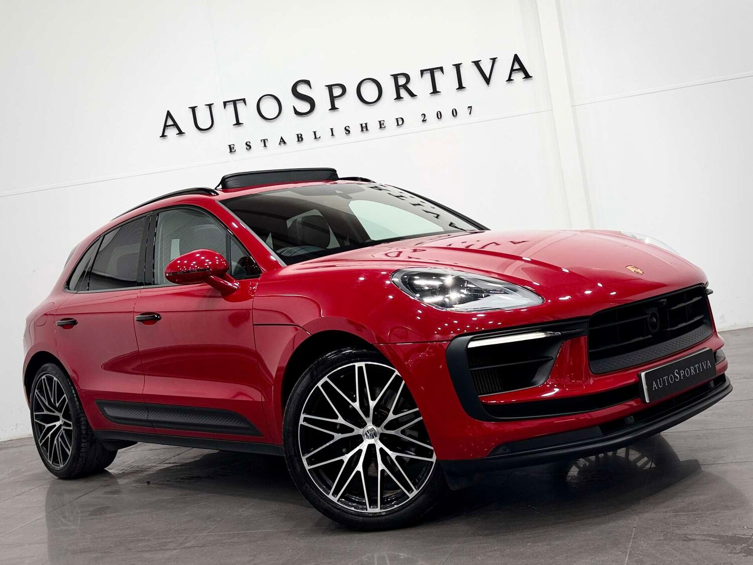 Used Porsche Macan 2023 for sale - 76567770: Photo 52