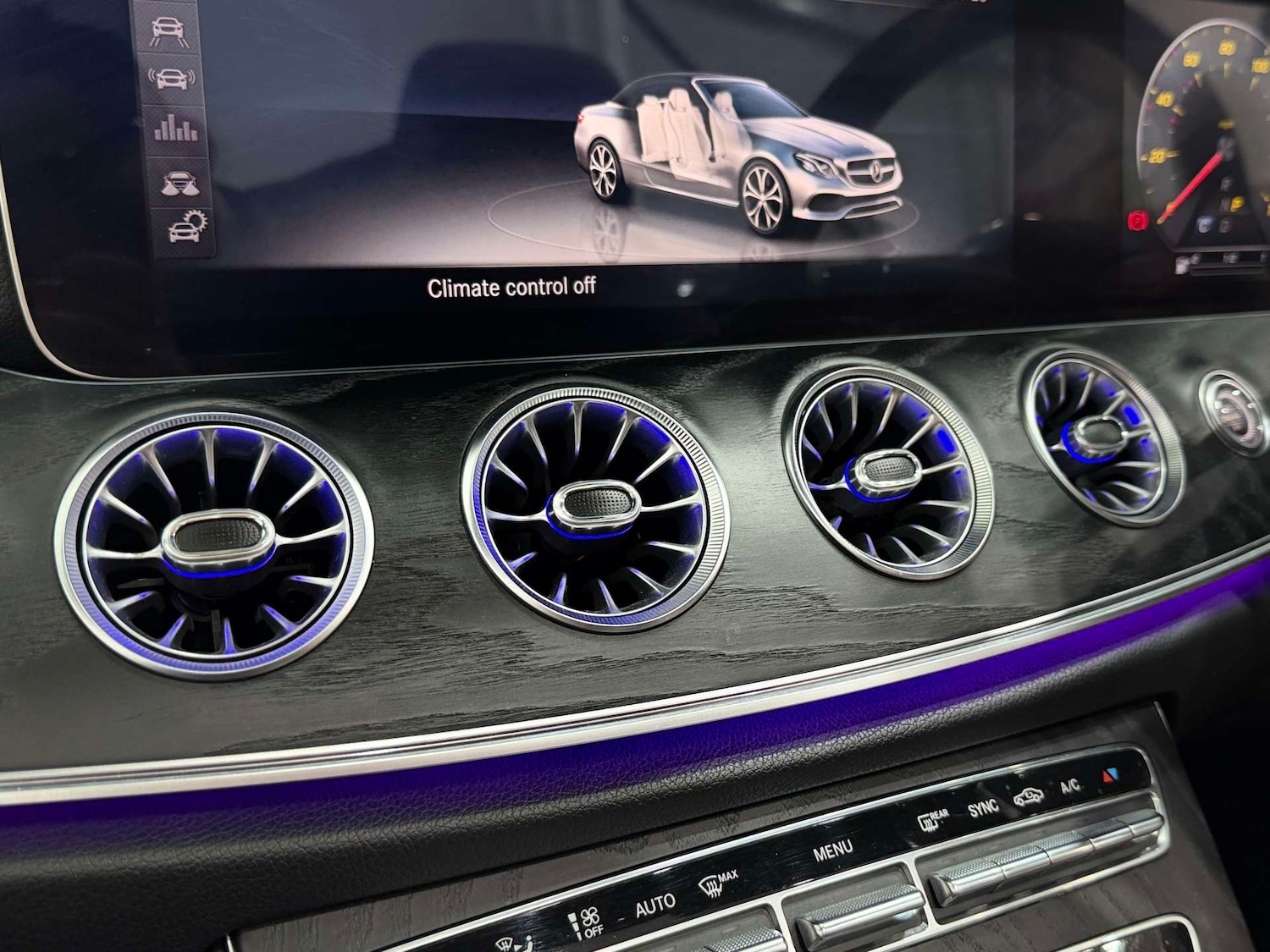 Used Mercedes-Benz E Class 2021 for sale - 77946345: Photo 43