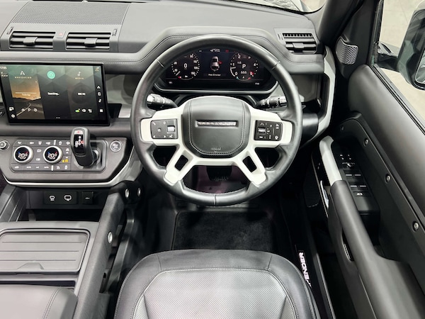 Used Land Rover Defender 2021 for sale - 76277585: Photo 21