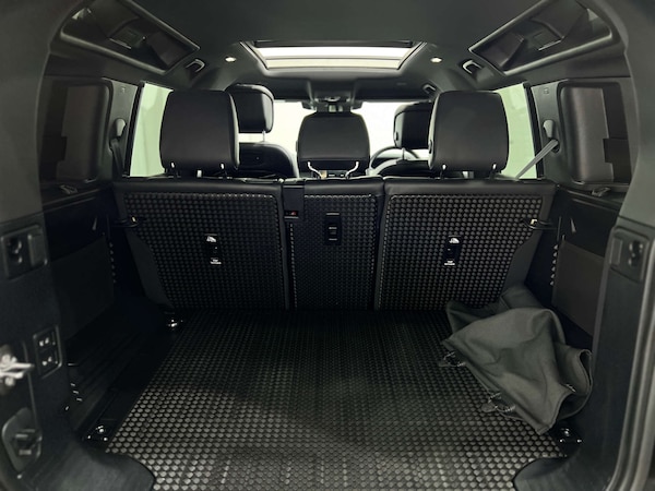 Used Land Rover Defender 2021 for sale - 76277585: Photo 27