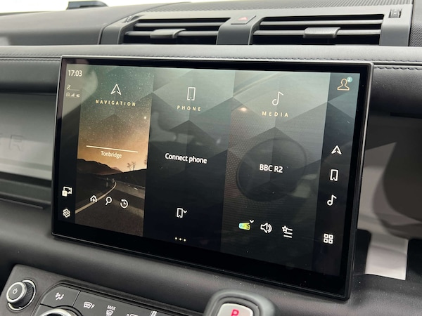 Used Land Rover Defender 2021 for sale - 76277585: Photo 43