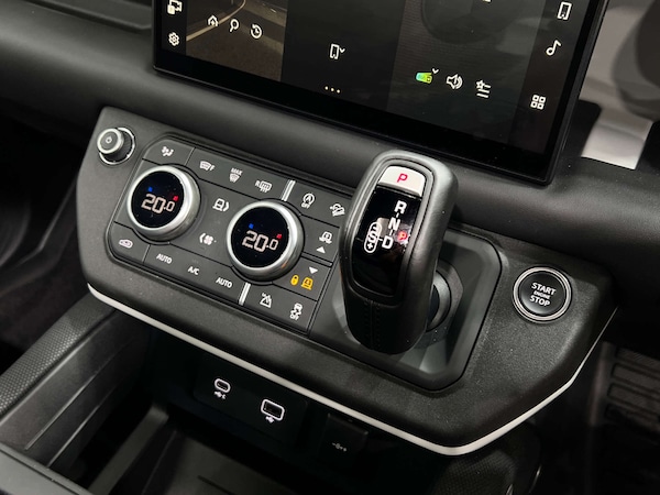 Used Land Rover Defender 2021 for sale - 76277585: Photo 48