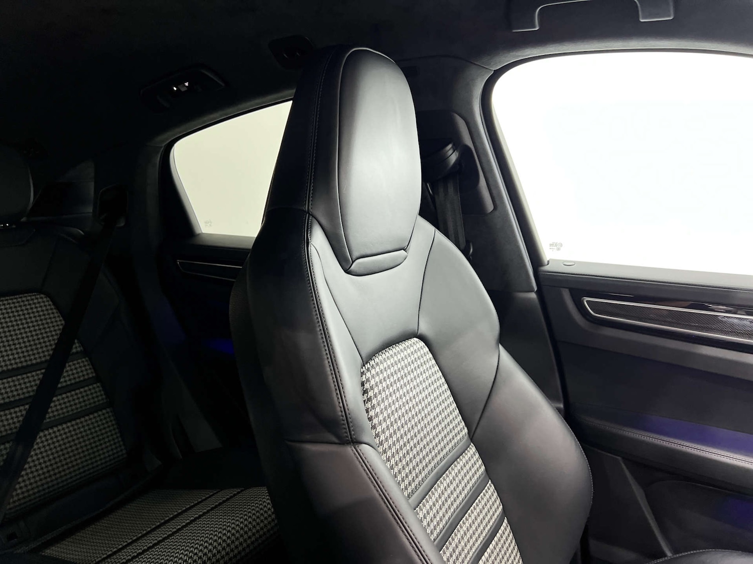 Used Porsche Cayenne 2019 for sale - 77833837: Photo 48