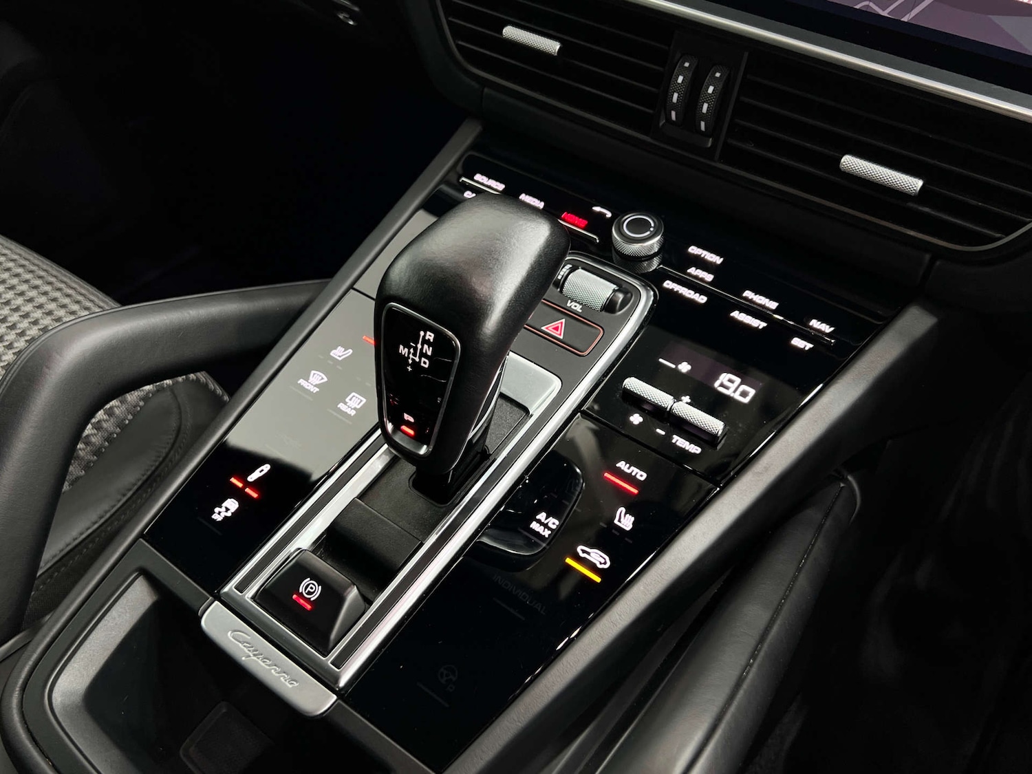 Used Porsche Cayenne 2019 for sale - 77833837: Photo 60