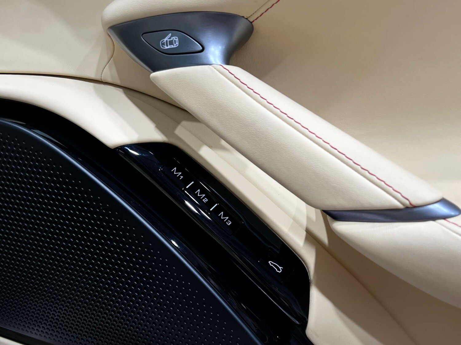 Used Ferrari Roma 2023 for sale - 76280342: Photo 24