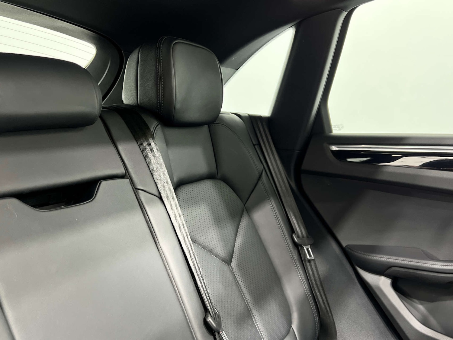 Used Porsche Macan 2024 for sale - 76275298: Photo 13