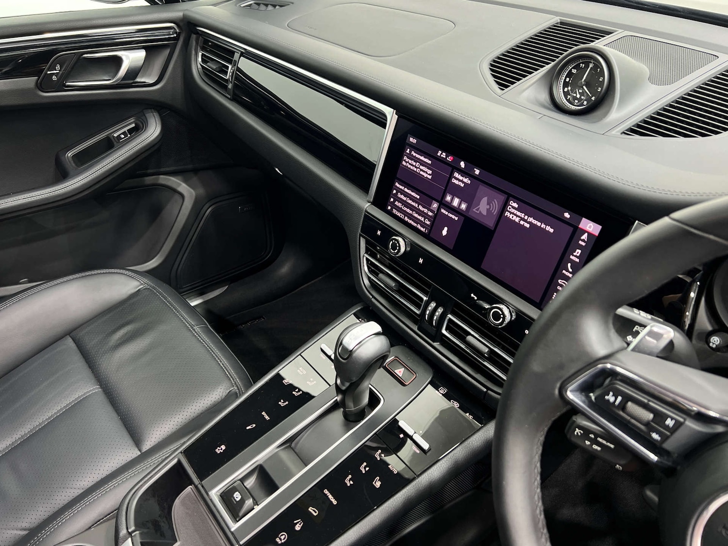 Used Porsche Macan 2024 for sale - 76275298: Photo 34