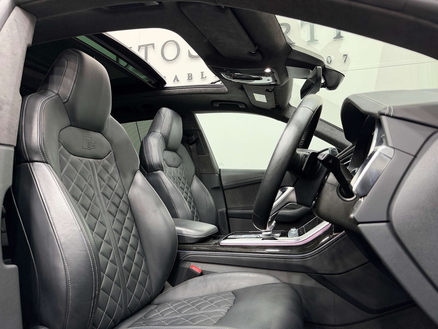 Used Audi Q8 2021 for sale - 77127354: Photo 2