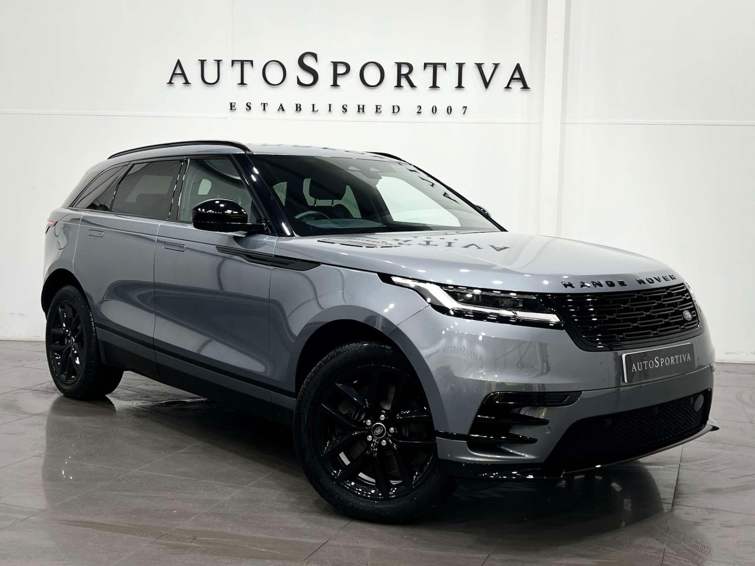 Used Land Rover Range Rover Velar 2023 for sale - 76223031: Photo 1