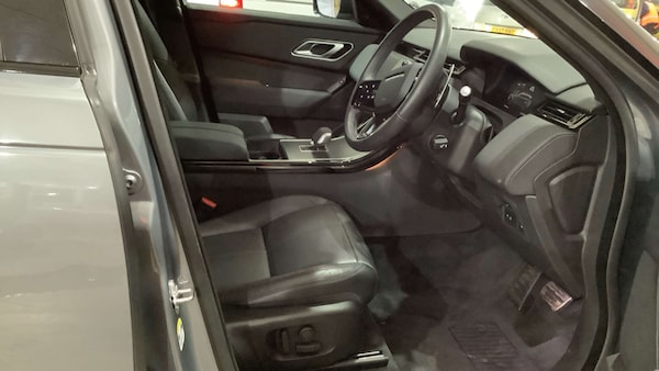 Used Land Rover Range Rover Velar 2023 for sale - 76223031: Photo 2