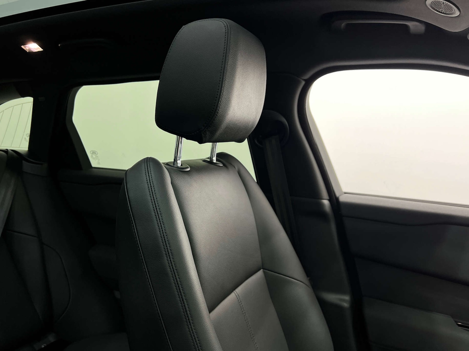 Used Land Rover Range Rover Velar 2023 for sale - 76223031: Photo 34