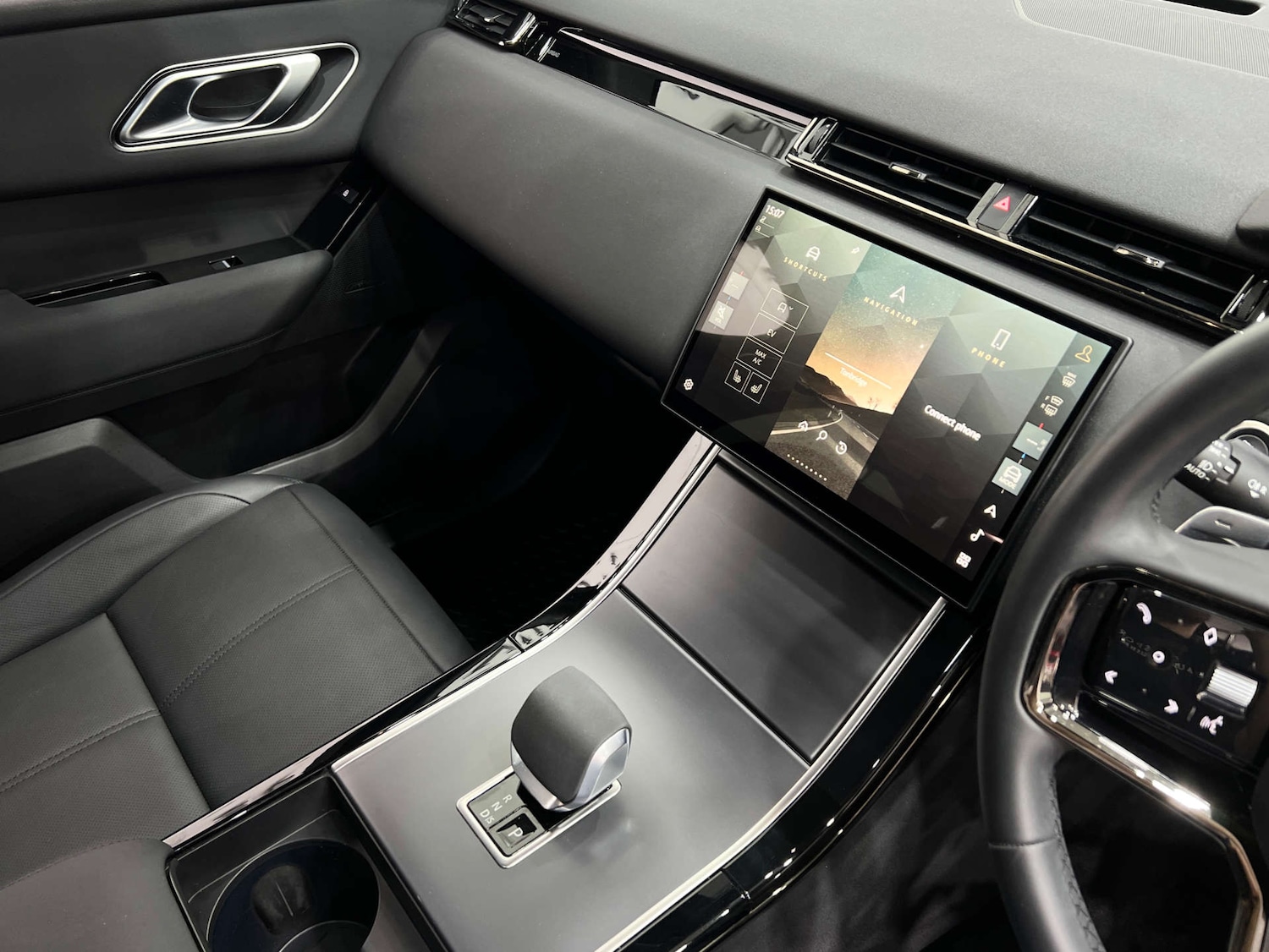 Used Land Rover Range Rover Velar 2023 for sale - 76223031: Photo 41