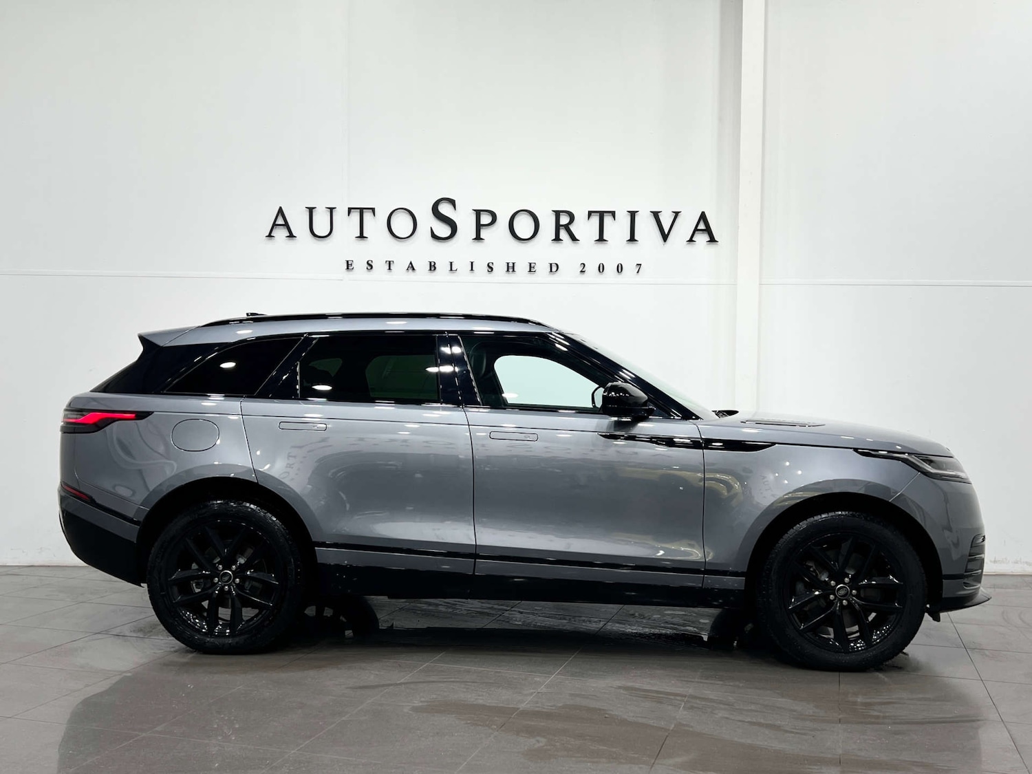Used Land Rover Range Rover Velar 2023 for sale - 76223031: Photo 6