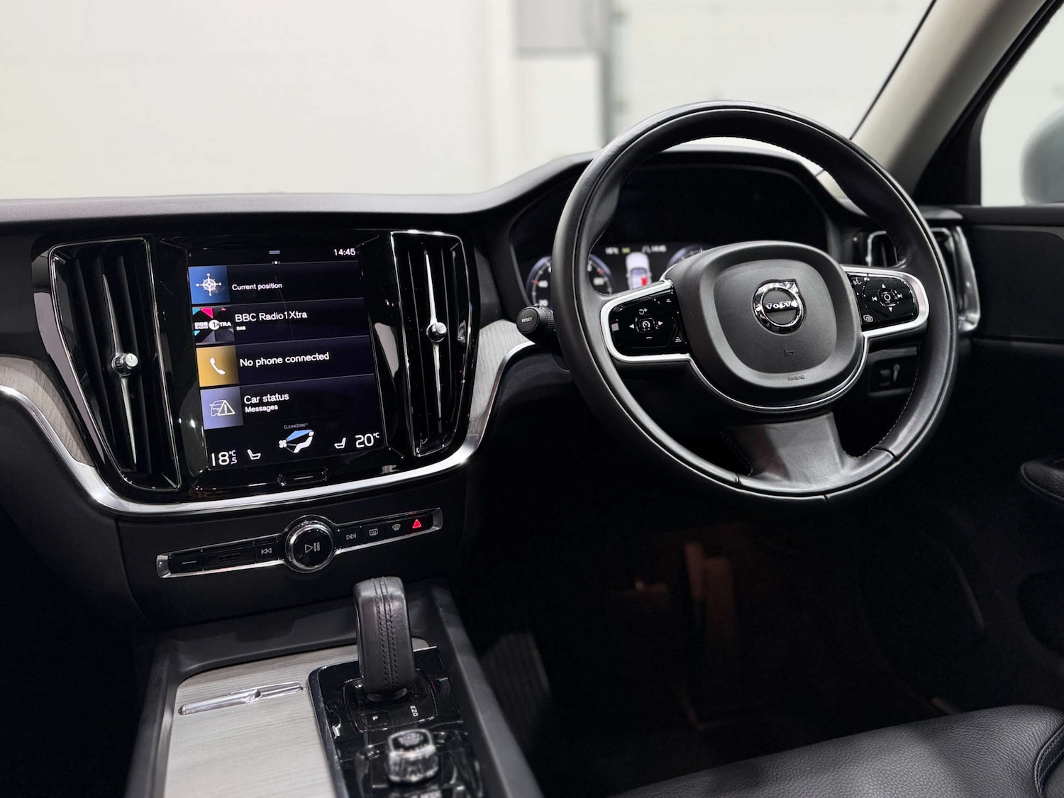 Used Volvo V60 2021 for sale - 76881609: Photo 19