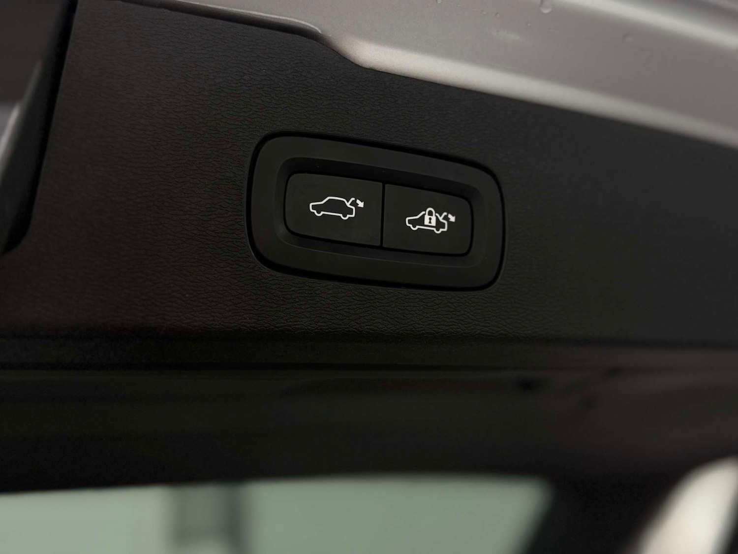 Used Volvo V60 2021 for sale - 76881609: Photo 24