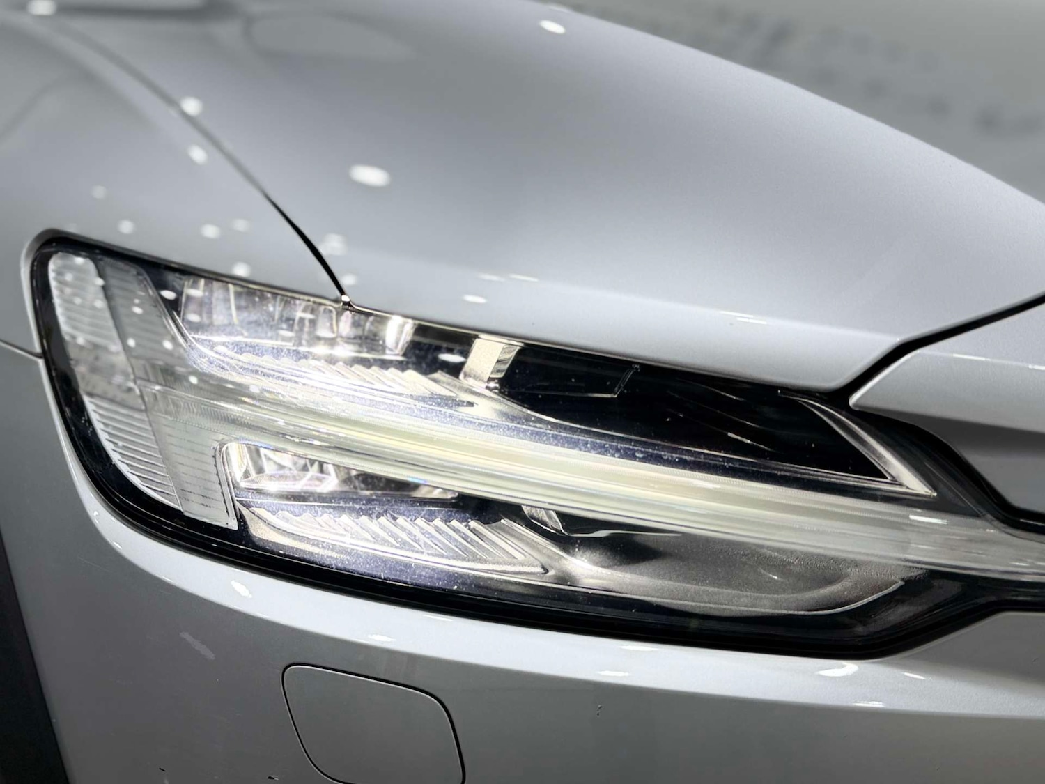 Used Volvo V60 2021 for sale - 76881609: Photo 40