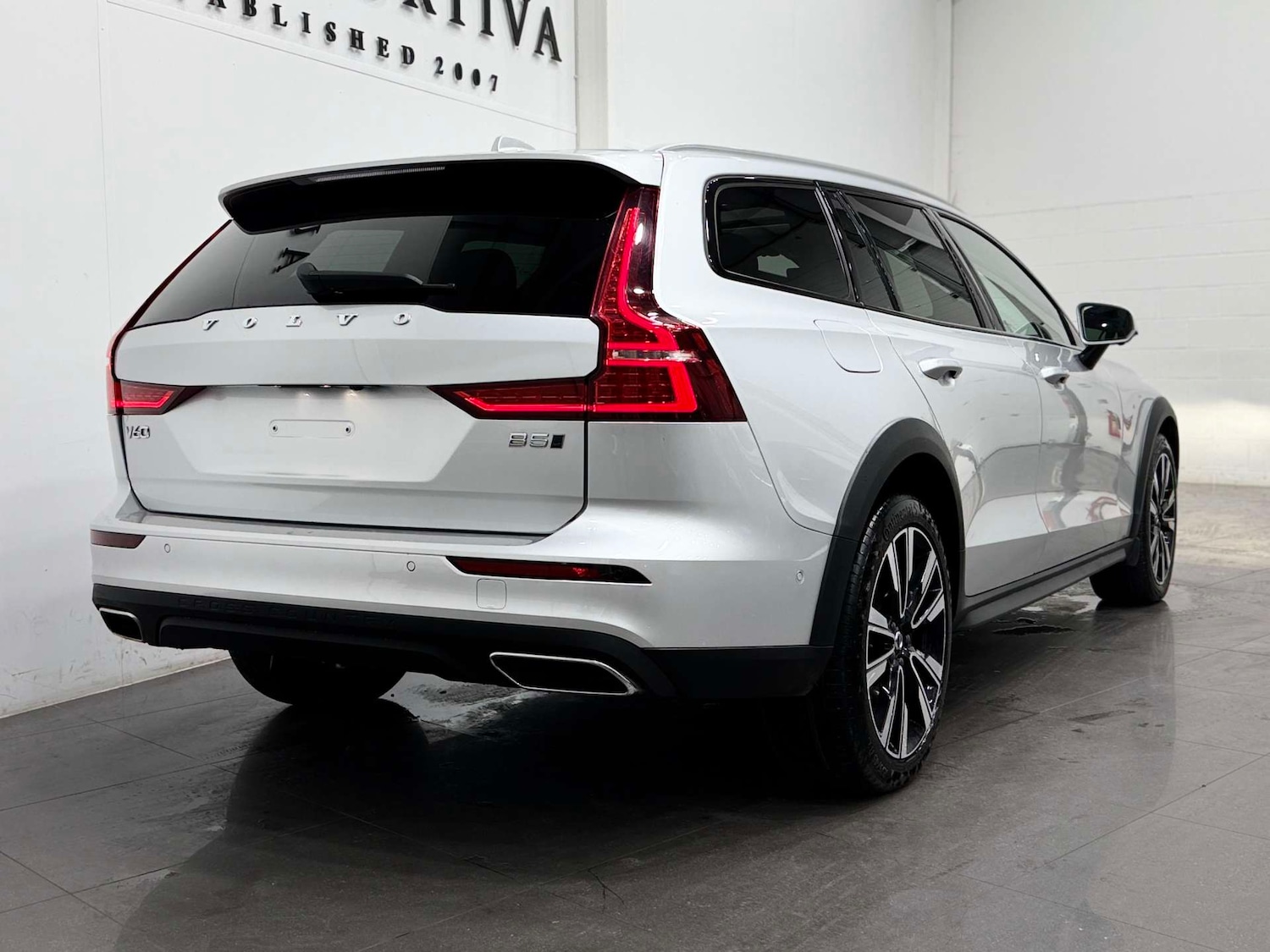 Used Volvo V60 2021 for sale - 76881609: Photo 6