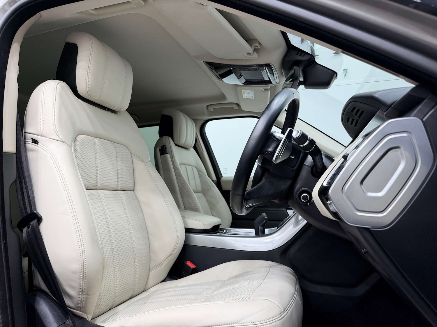 Used Land Rover Range Rover Sport 2022 for sale - 77833891: Photo 2