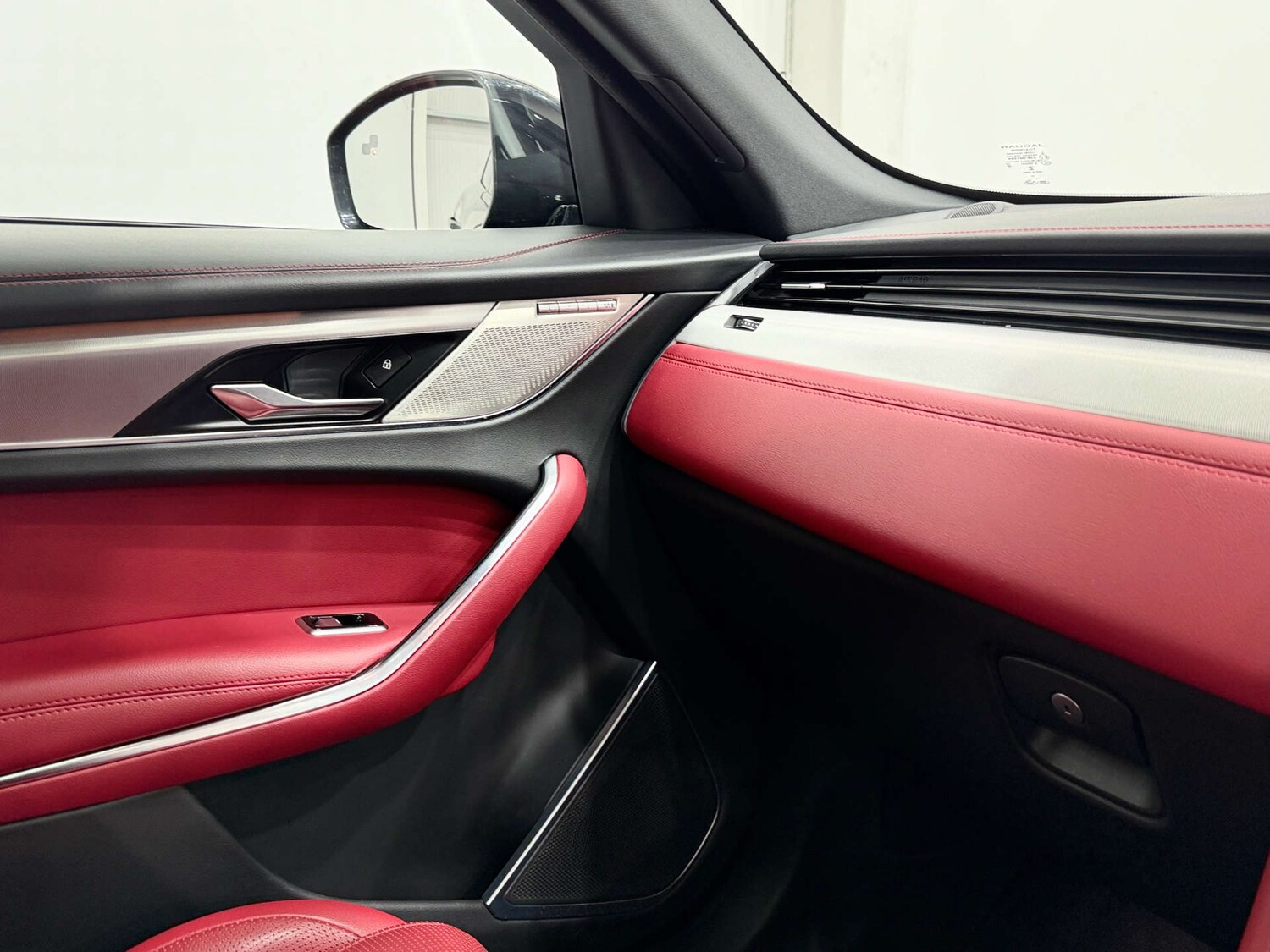 Used Jaguar F-Pace 2021 for sale - 77033679: Photo 33