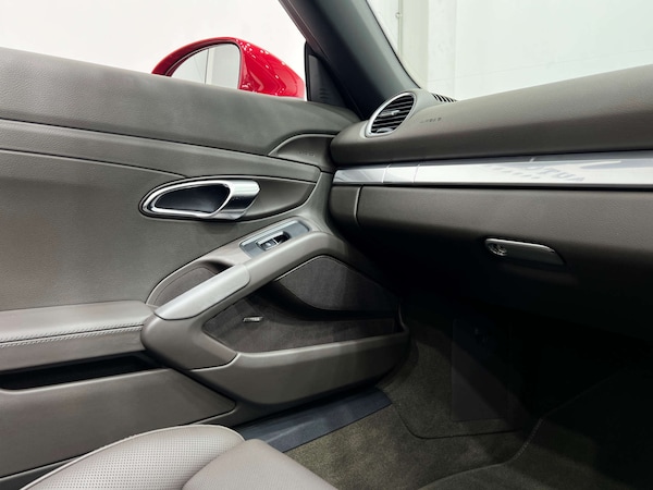 Used Porsche Other 2023 for sale - 75068394: Photo 37
