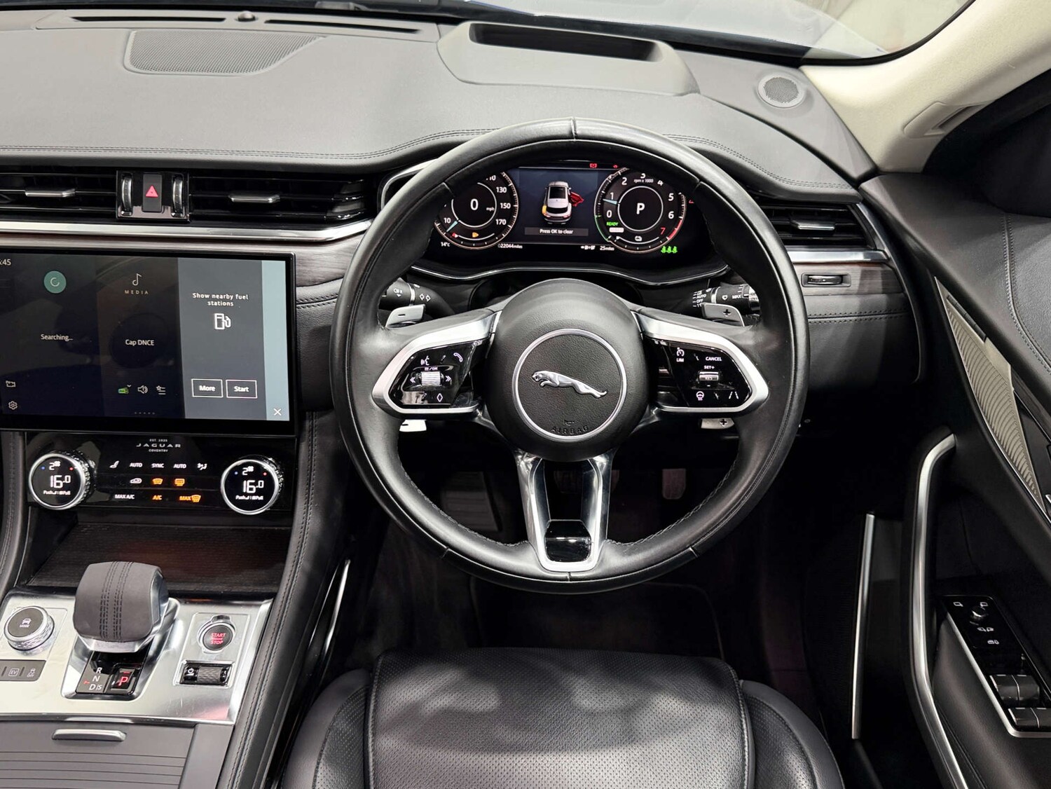 Used Jaguar F-Pace 2022 for sale - 76422528: Photo 27