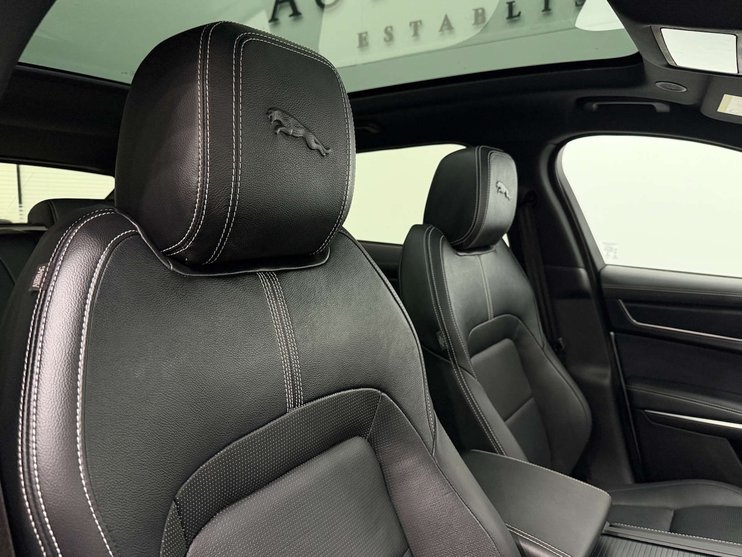 Used Jaguar F-Pace 2022 for sale - 77833850: Photo 39