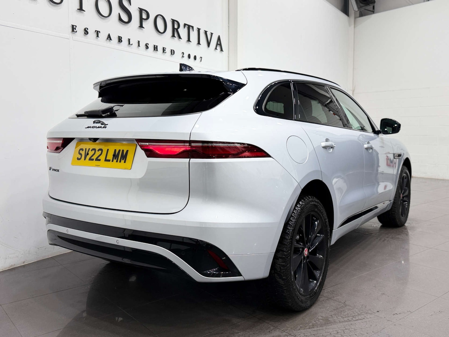 Used Jaguar F-Pace 2022 for sale - 77833850: Photo 6