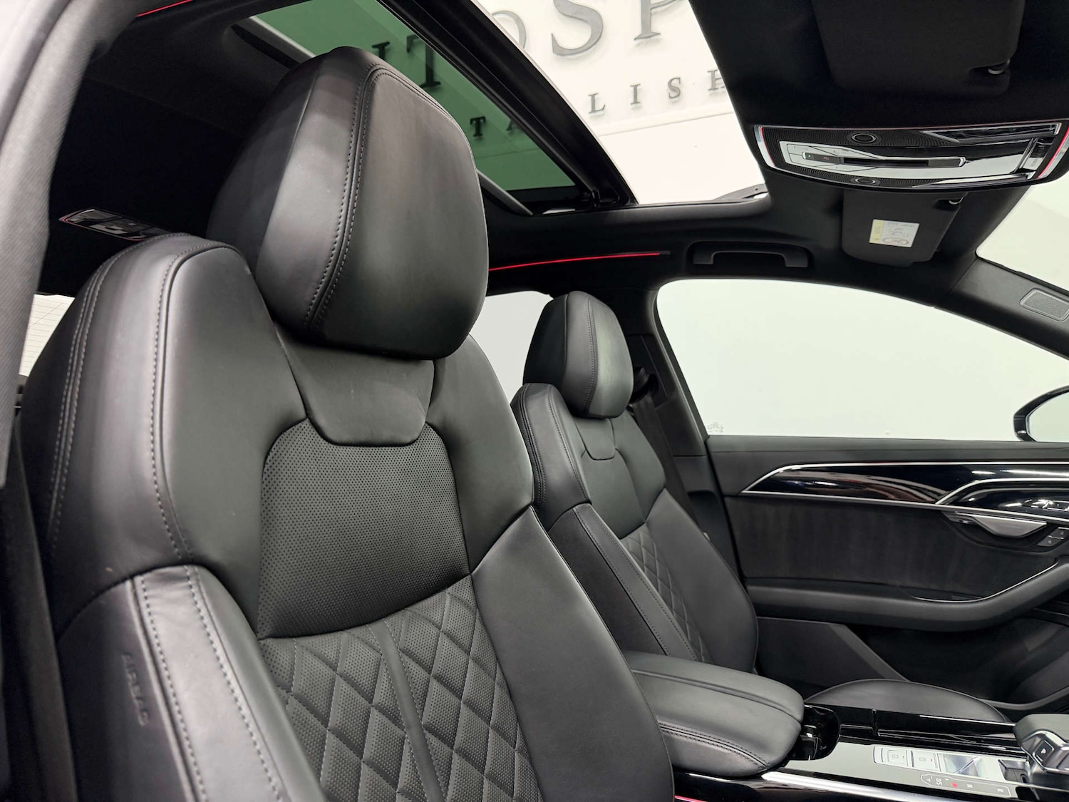 Used Audi A8 2022 for sale - 77762399: Photo 39