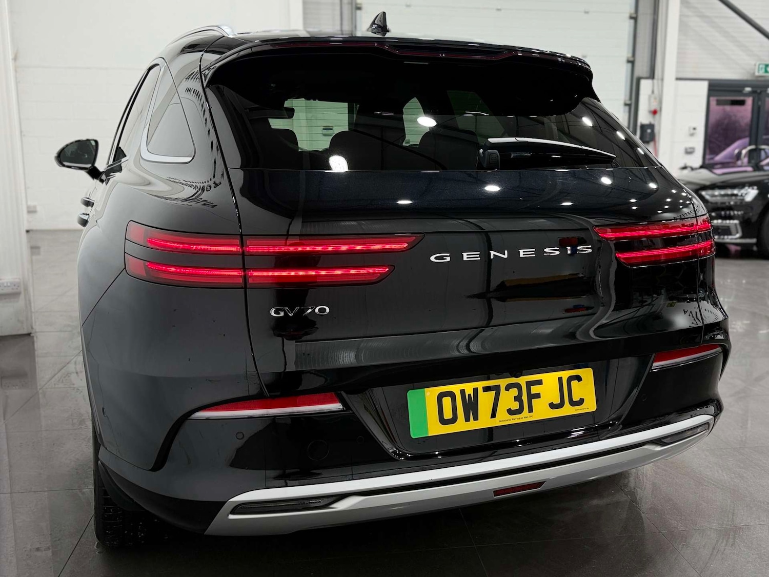 Used Genesis GV70 2023 for sale - 77833861: Photo 11