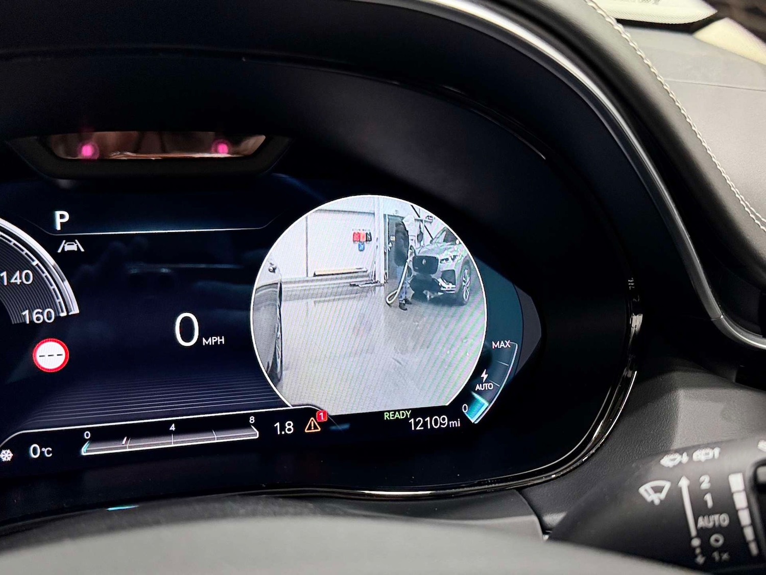 Used Genesis GV70 2023 for sale - 77833861: Photo 25